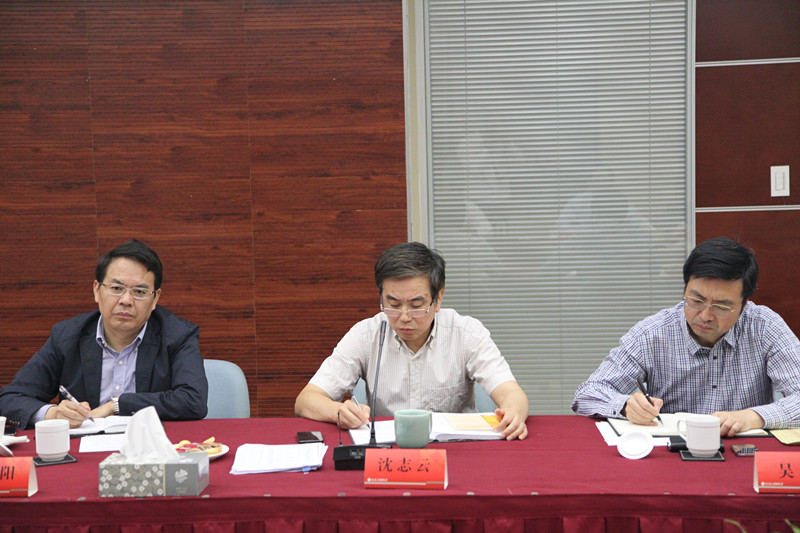 集團(tuán)公司黨委班子召開教育實踐活動專題民主生活會