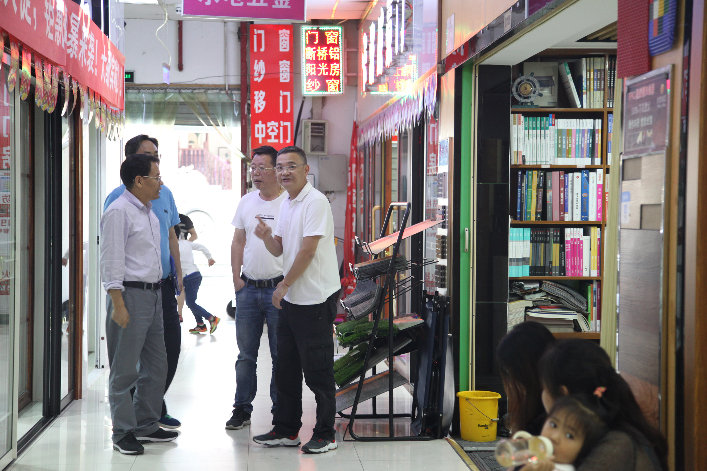 集團(tuán)公司副總經(jīng)理徐旭陽(yáng)一行開展節(jié)前安全生產(chǎn)檢查