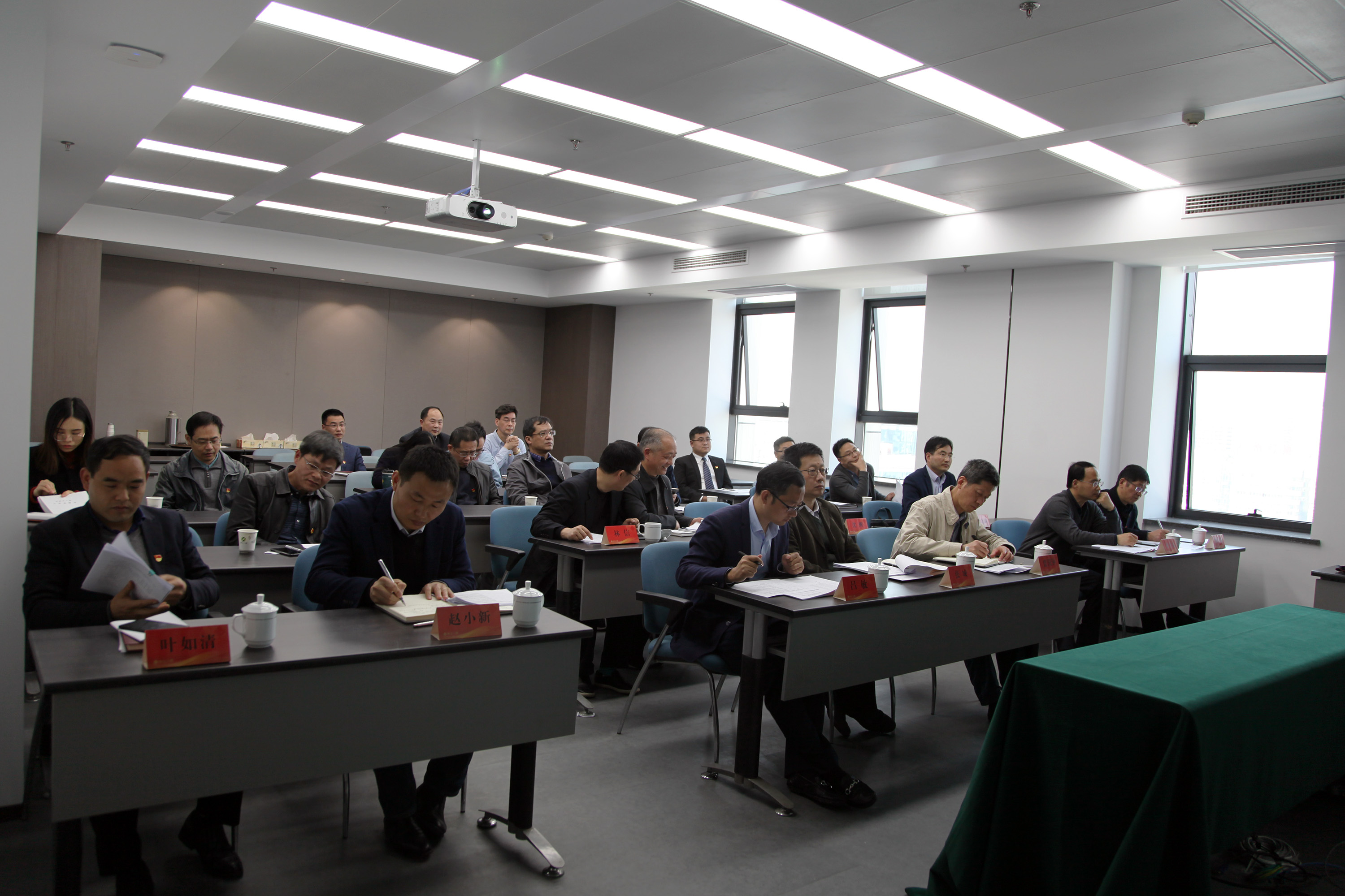 集團(tuán)公司召開基層黨支部星級(jí)評(píng)比現(xiàn)場(chǎng)展示會(huì)