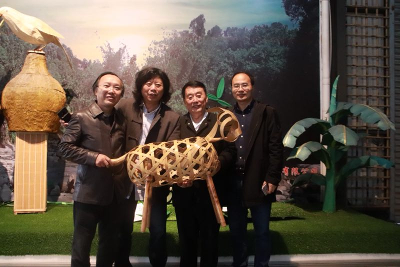 消薄進(jìn)行時(shí)：林樂成教授植物纖維工坊赴四川考察