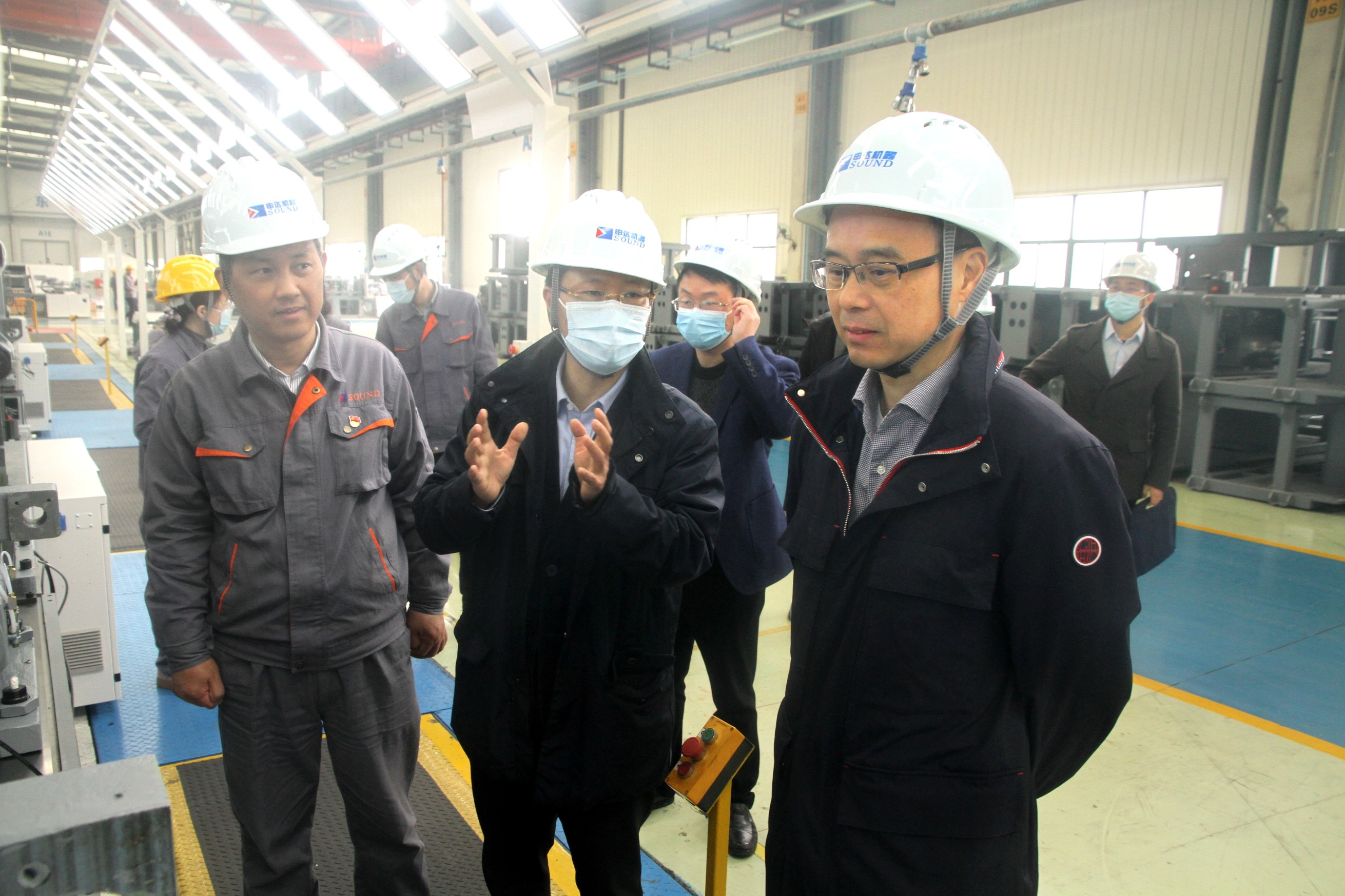 省國資委黨委委員、副主任姜揚劍赴申達(dá)機(jī)器公司調(diào)研