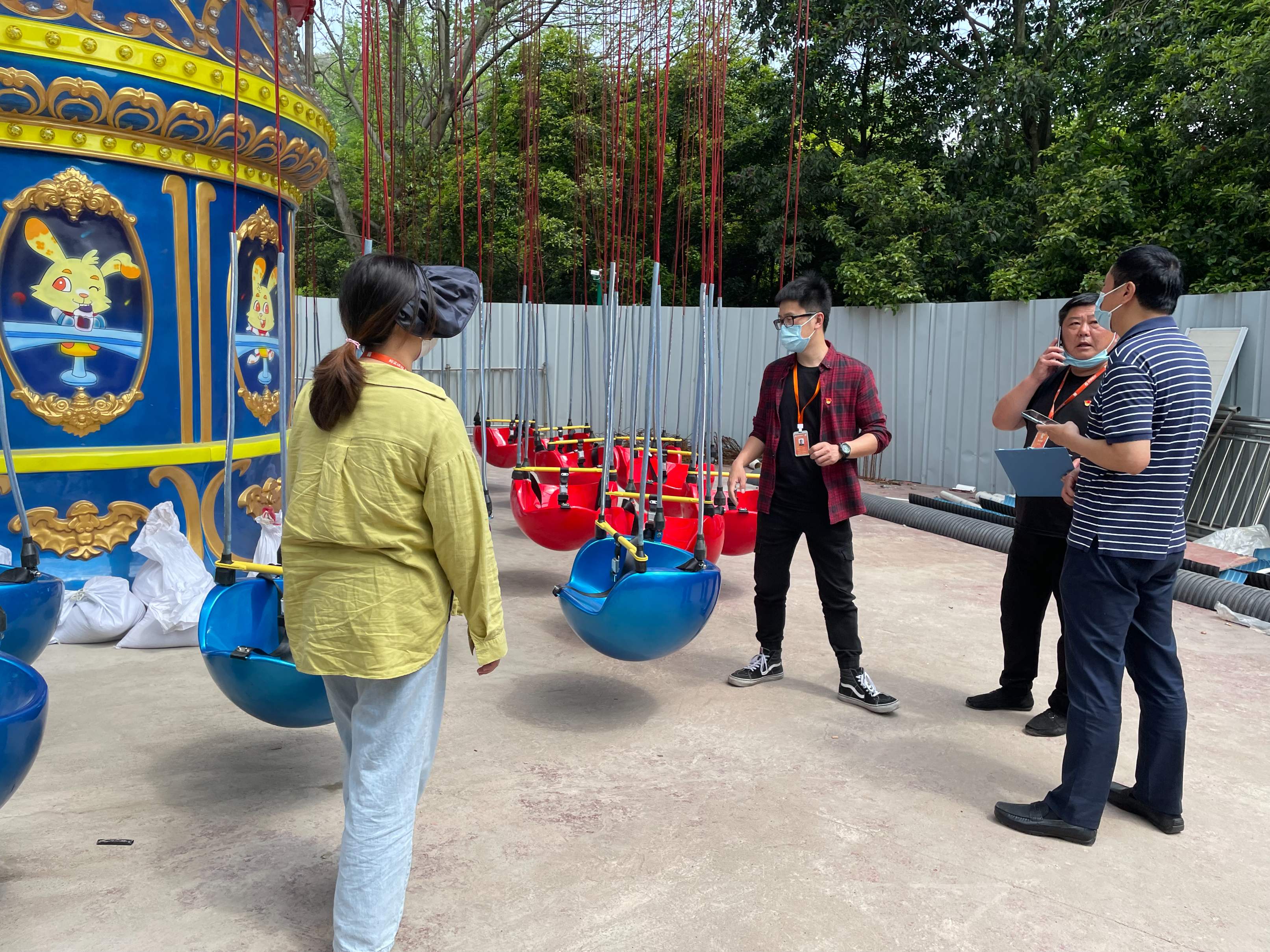 省二輕集團(tuán)下屬藝創(chuàng)文旅公司開展“黨員身邊無(wú)違章”系列活動(dòng)