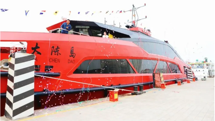 “大陳島”號豪華客輪抵達(dá)椒江，省二輕集團(tuán)國瑞科技公司配套全船套電氣設(shè)備