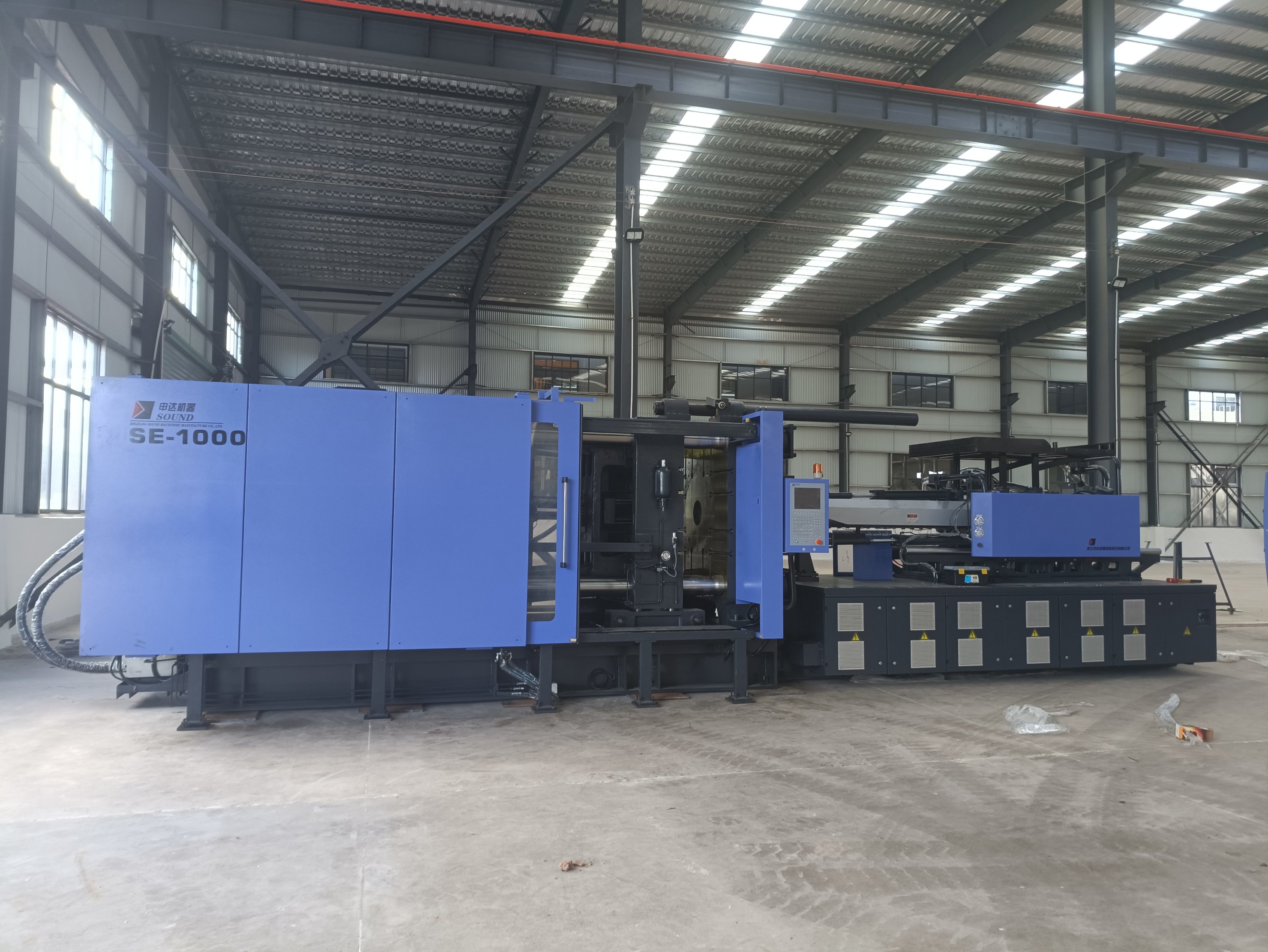 “零突破”！省二輕集團(tuán)首單注塑機(jī)融資租賃業(yè)務(wù)簽訂